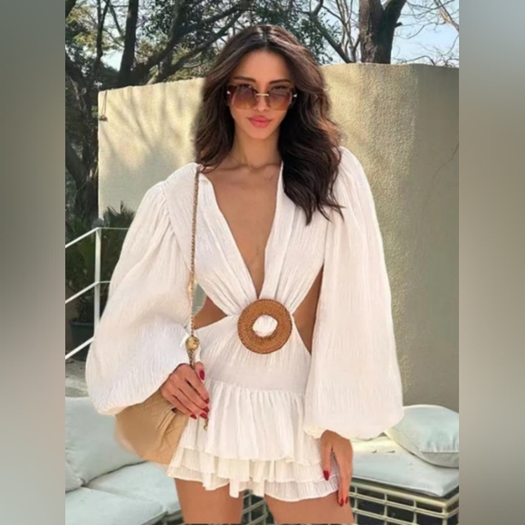 White Deep V-Neck Long Sleeve Side Out Waist Dress - Picture 3 of 8